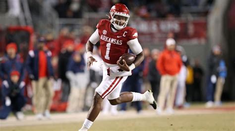 Arkansas vs. Missouri prediction, odds, spread: 2022 Week 13 SEC on .